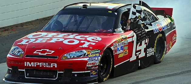 tony-stewart-wins-at-martinsville