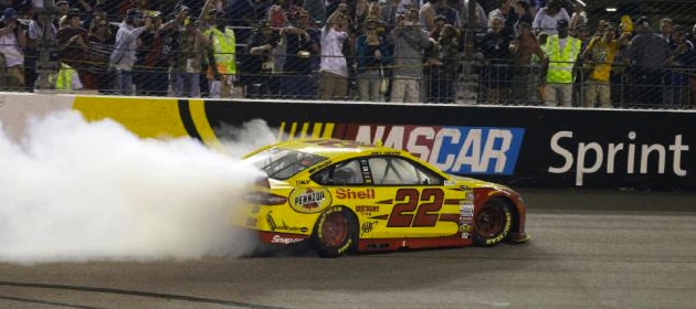 joey-logano-celebrates-richmond-victory-with-a-burnout